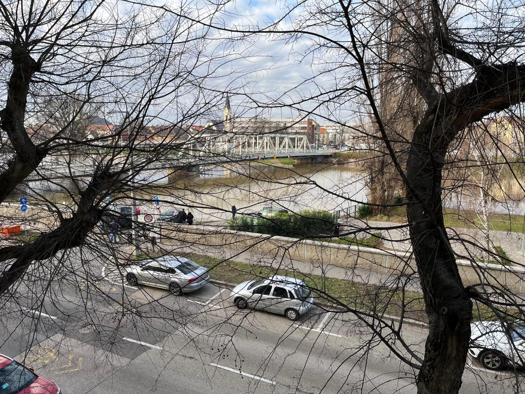 River - Free Parking Győr Exterior foto